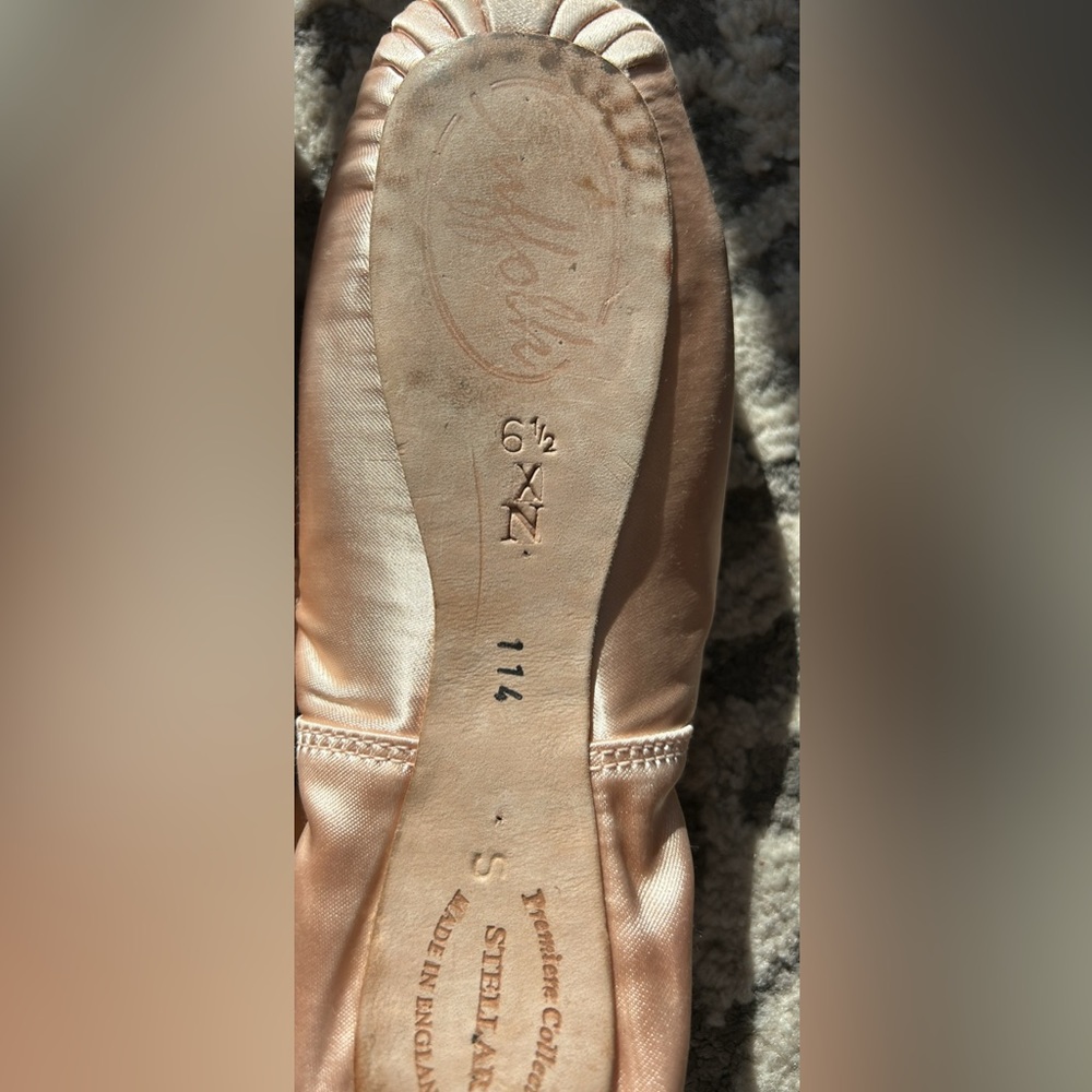 ✨6.5 XN Sonnet Suffolk Standard Shank Pointe Shoes✨